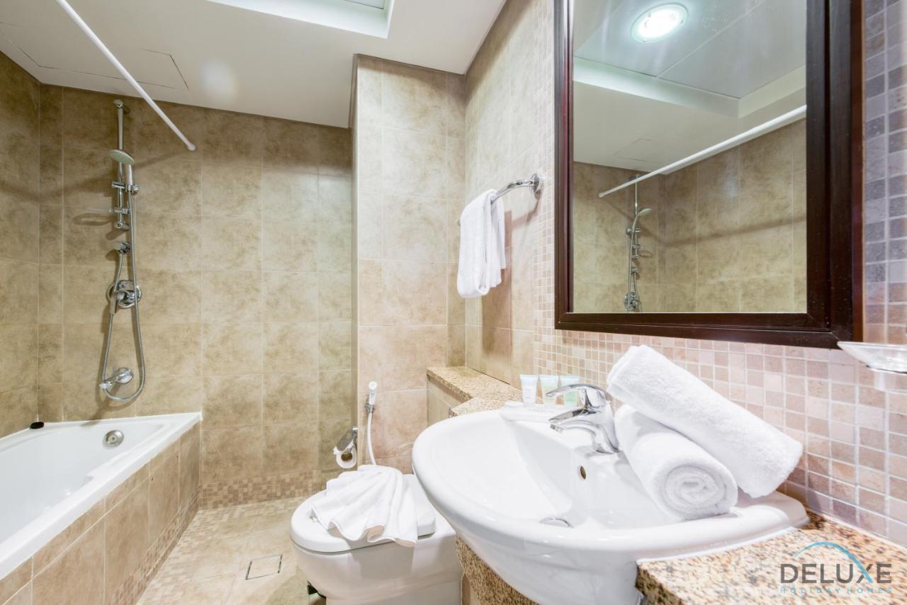 Calm Studio At Sky Gardens Difc By Deluxe Holiday Homes Dubai Eksteriør bilde